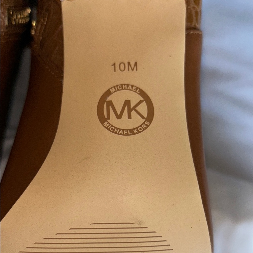 Michael Kors Alane Chestnut Brown Croc Embossed Leather Ankle Boots - Picture 10 of 15